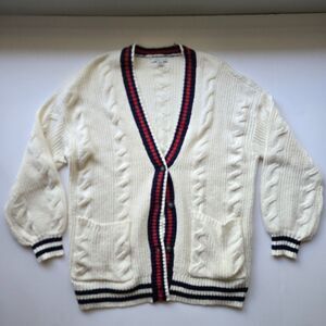 American Eagle Chunky Cable Knit Cardigan Small Preppy V Neck Outerwear